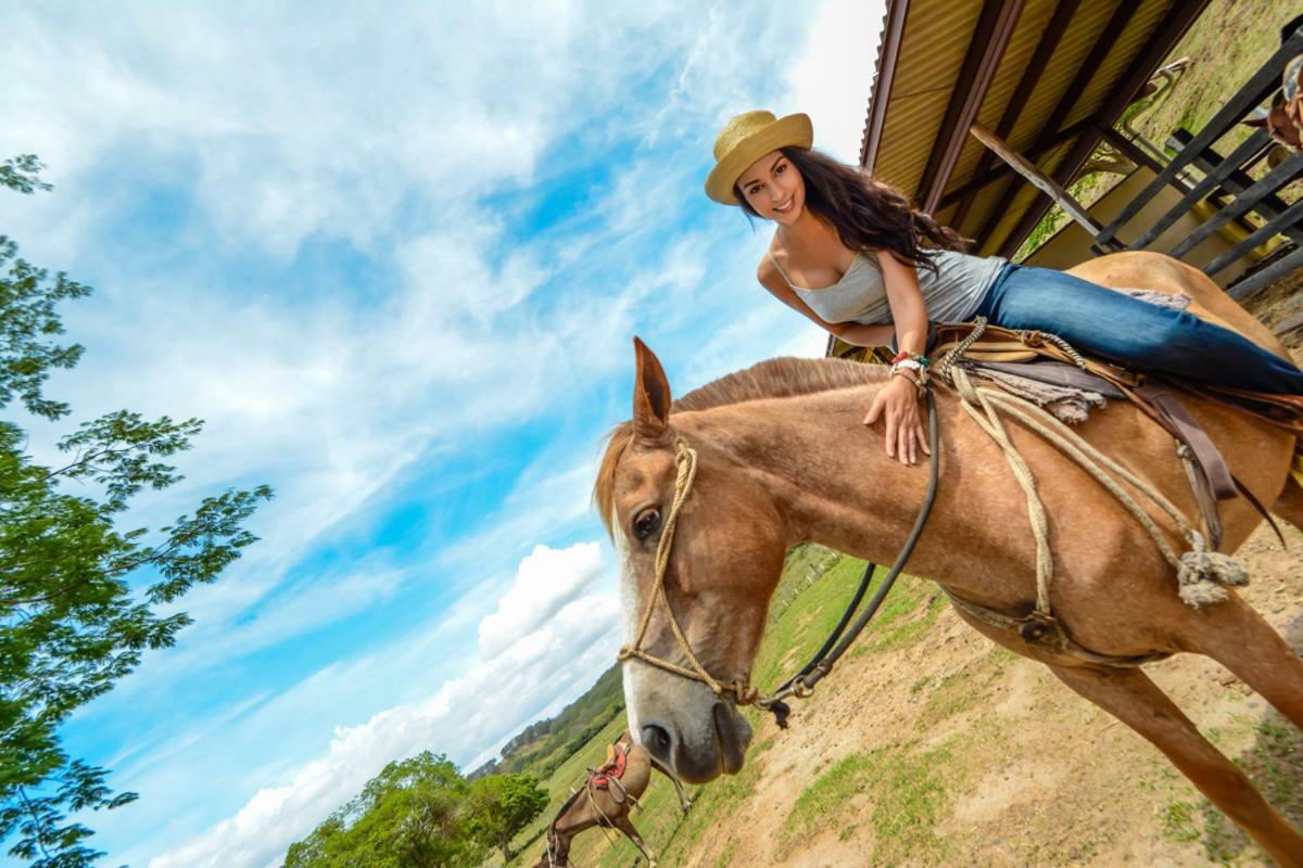 Vida Aventura Ranch Hotel Tanques Buitenkant foto